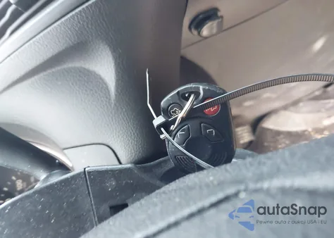 2018 Ford Focus Se z USA, uszkodzony, nr VIN 1FADP3F28JL238997